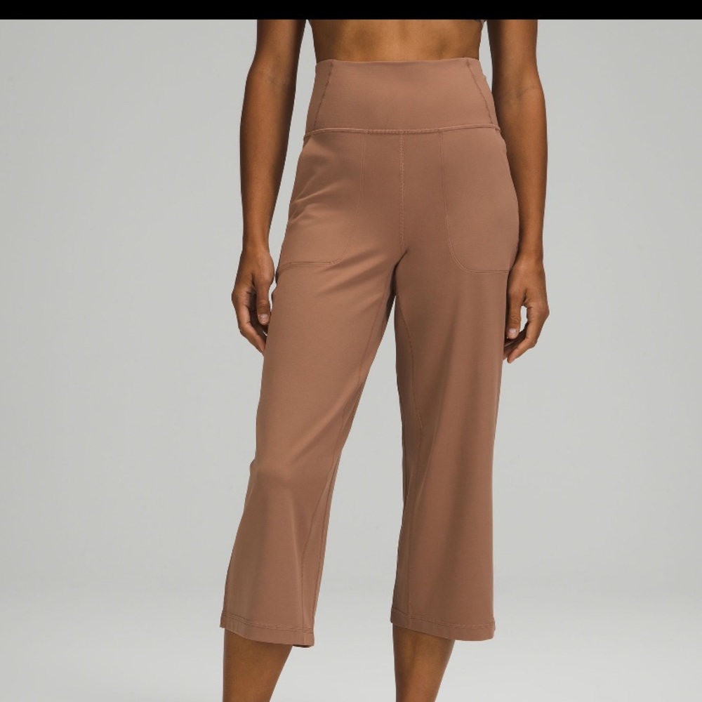 Lululemon Align Crop